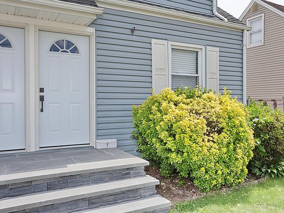 2nd image of 22 Falmouth Ave #2