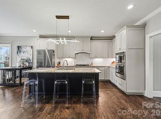 191 Hidden Meadows Dr, Mooresville, NC 28117