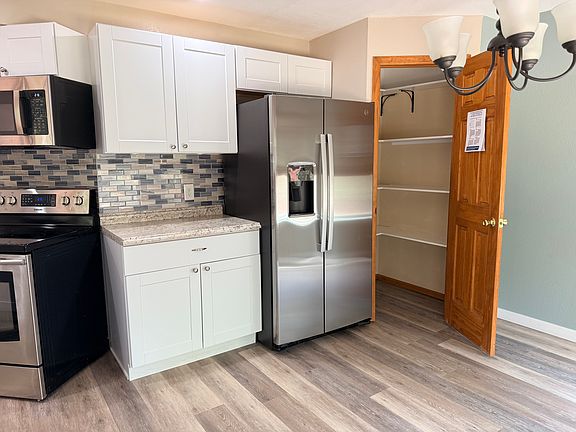 3rd image of 3164 W Sugarbowl Ct