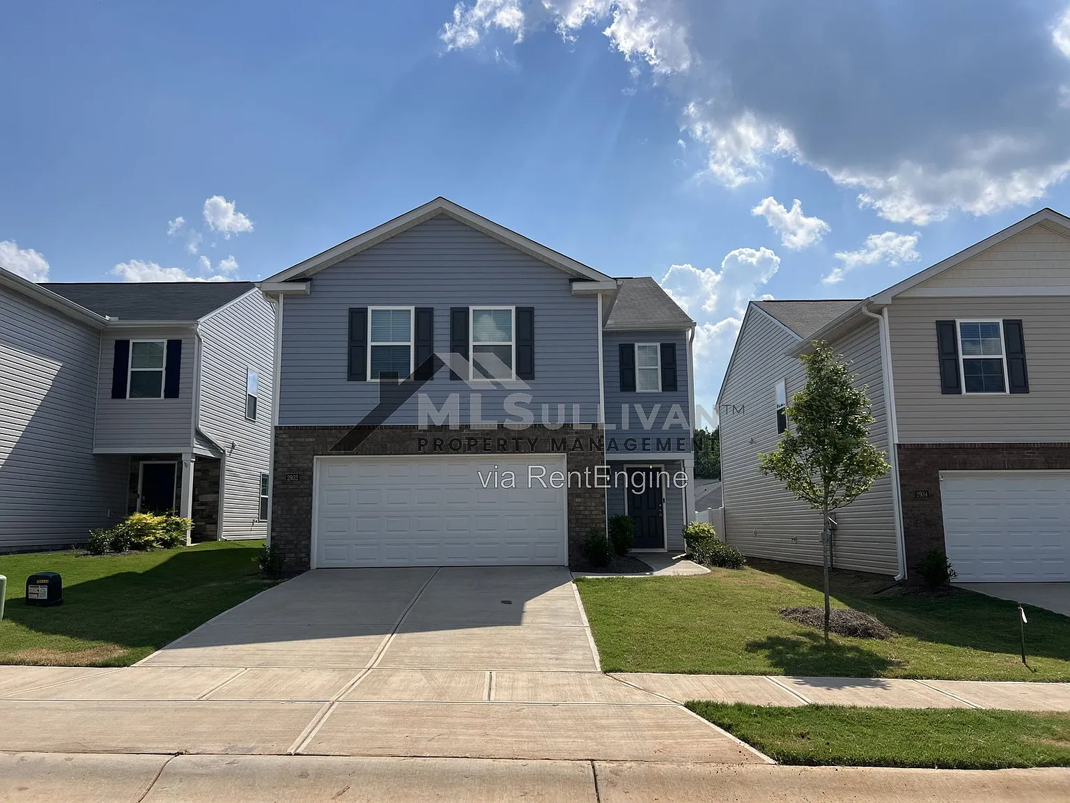 4 bed, 2.5 bath, 2174 sqft, $1,995 — Photo 2