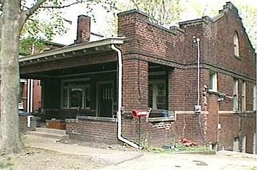 1st image of 411 E Wallace Ave