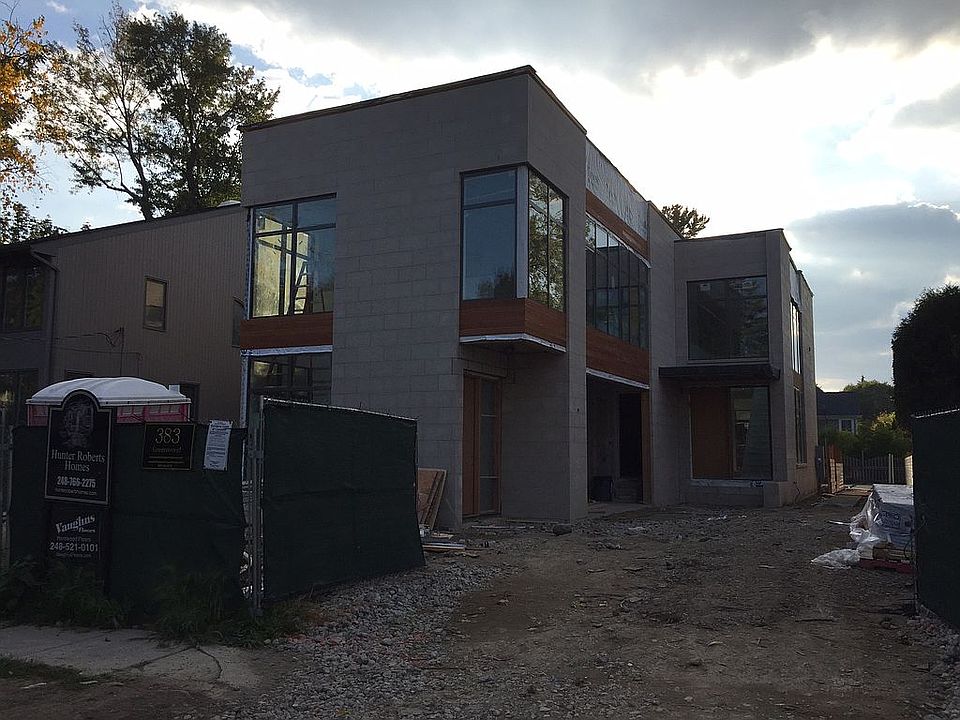 2nd image of 383 Greenwood Blvd
