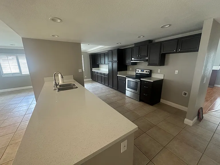 Large Kitchen