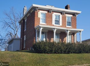 258 S Central Ave, Burlington, IA