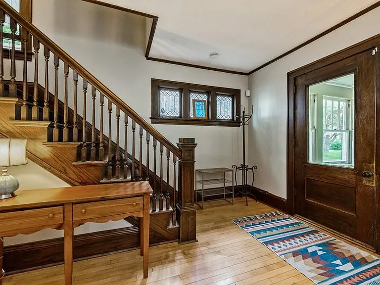 4211 James Ave N — Photo 10