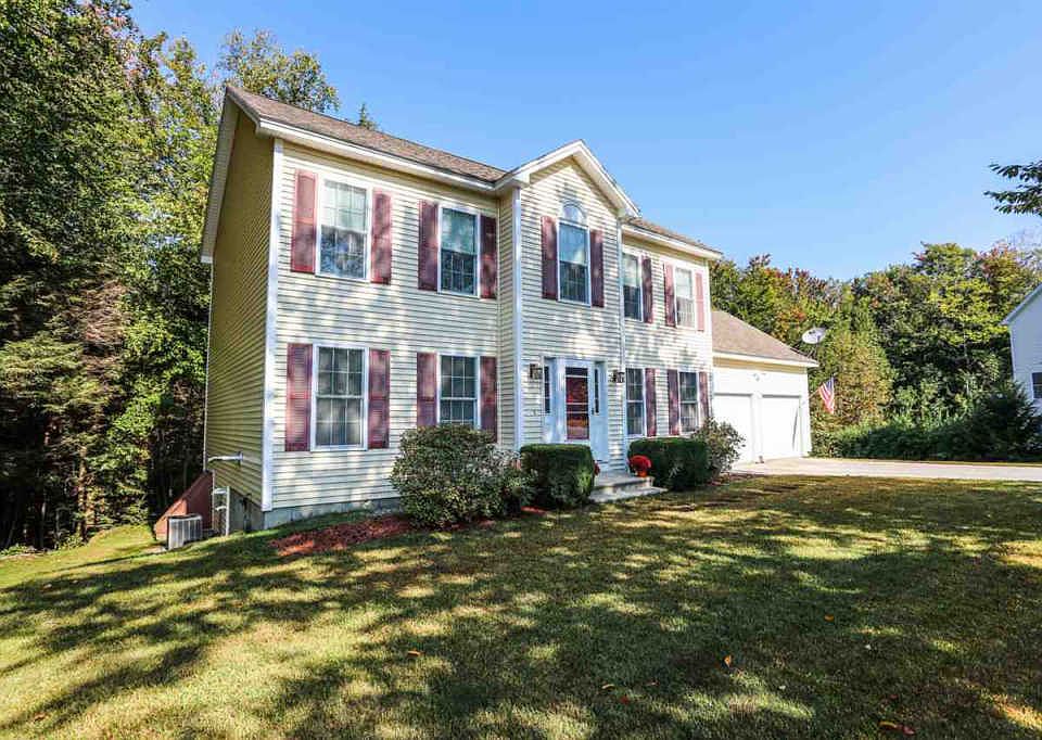 1st image of 48 Winterberry Ln