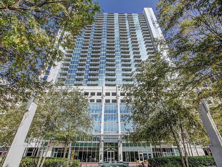 3324 Peachtree Rd NE #2304 — Photo 40