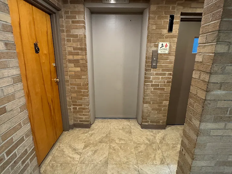 115 S Rocky River Dr #201 — Photo 8