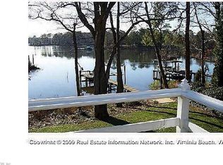 109 Herrington Ln, Chesapeake, VA 23325