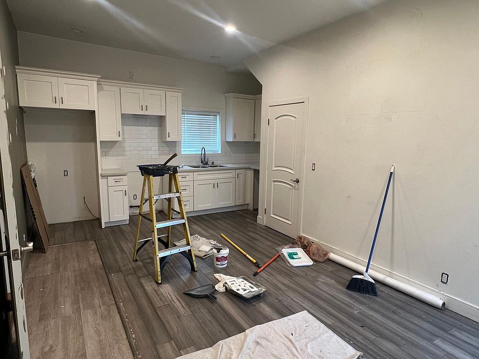 1st image of 874 E Ladera St #102