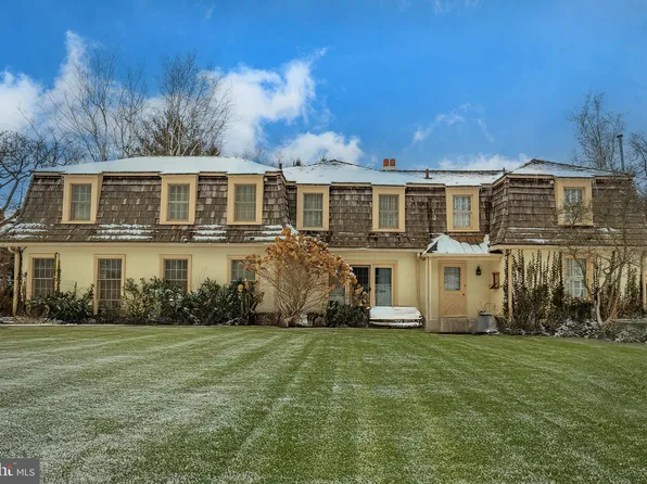 176 Abrahams Ln, Villanova, PA 19085