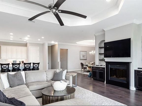 2nd image of 8764 Bellano Ct #3-203