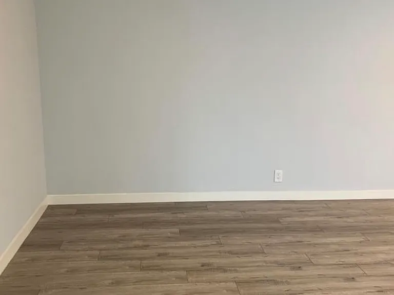 1115 N Flores St #8 — Photo 6