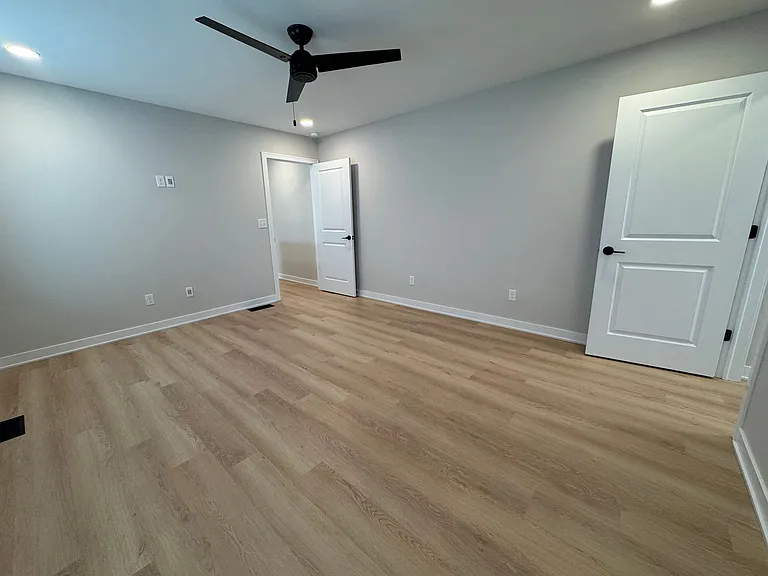 1234 & 1236 Summit St EMP — Photo 29