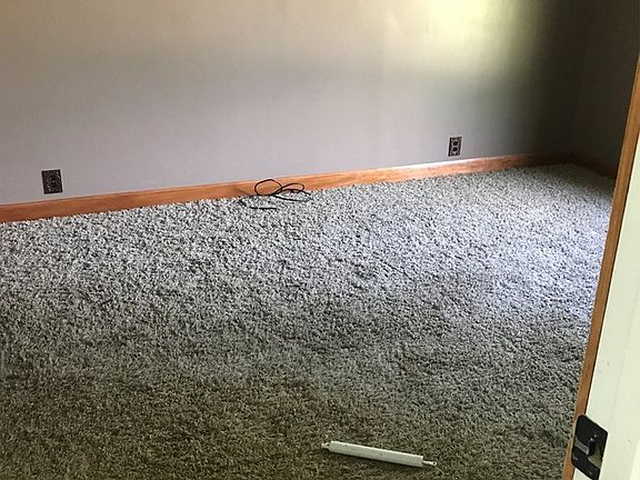5th image of 111 Keyser Heights Cir