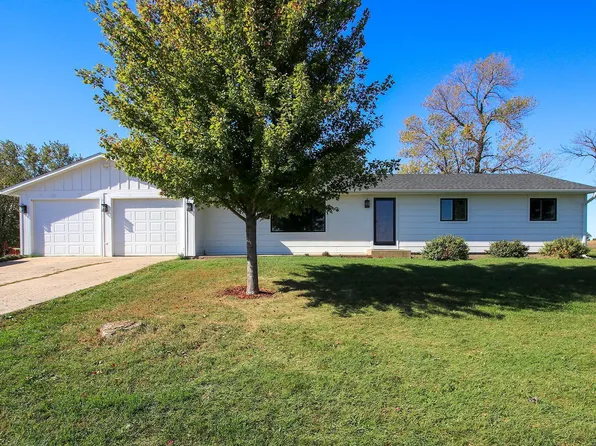 22615 115th St, Stewart, MN 55385