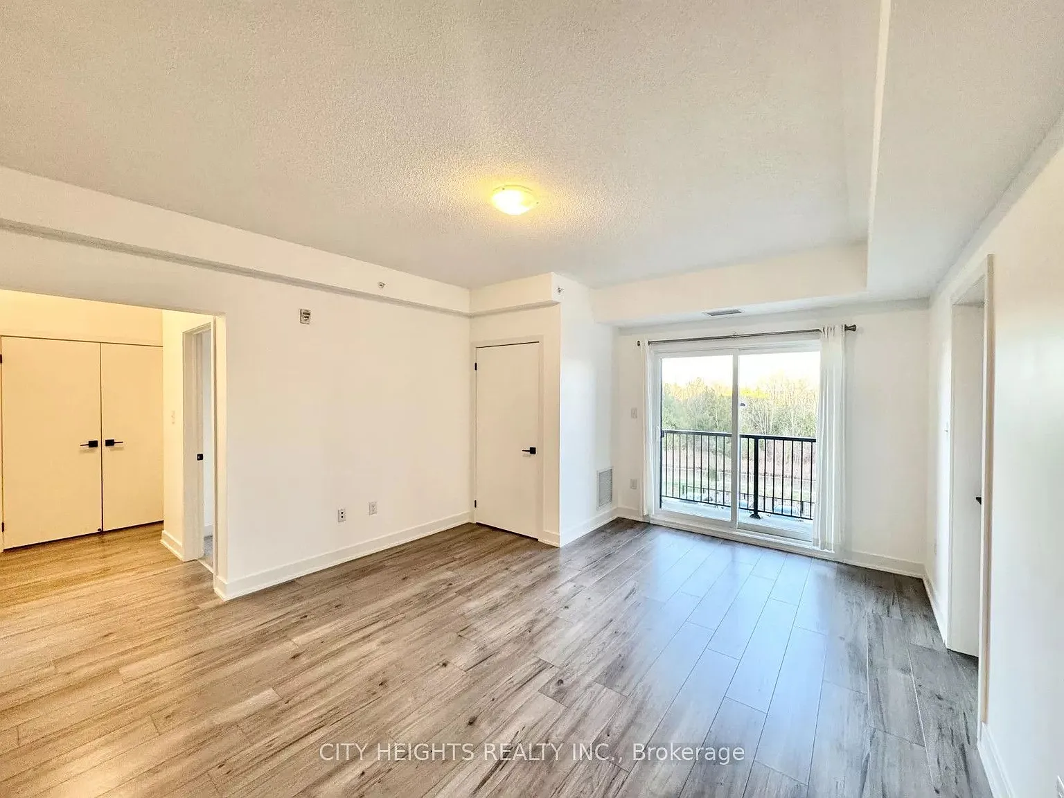 2 bed, $2,350 — Photo 1