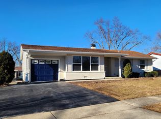 1270 Carswell Ave, Elk Grove Village, IL 60007