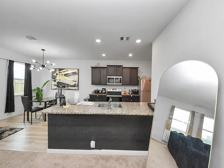 7943 Vacek Meadows Loop — Photo 21