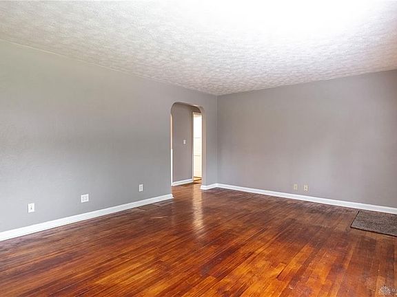 5th image of 712 Talbott Dr