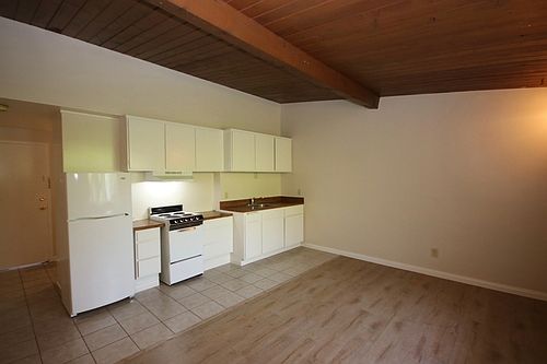 1st image of 222 S Oak Ave #9