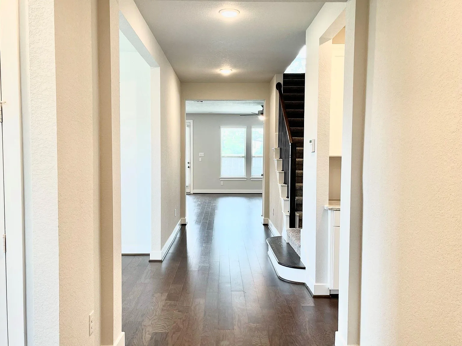 4 bed, 3.5 bath, 3111 sqft, $5,500 — Photo 4