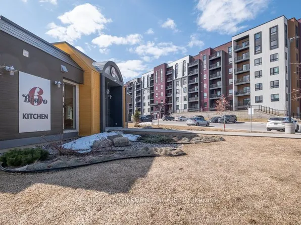 4 Spice Way #312, Barrie, ON L9J 0M2