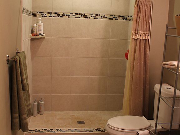 4th image of 52 31st Ave