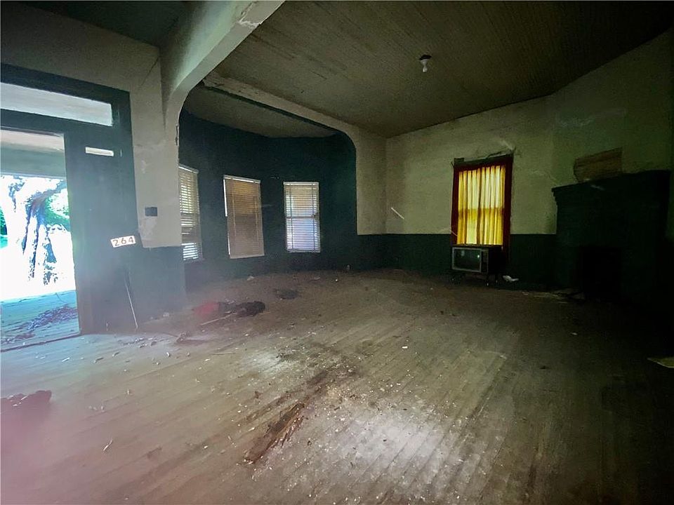 1st image of 423 N Norwood St