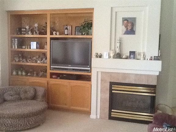 4th image of 109 Austen Ct