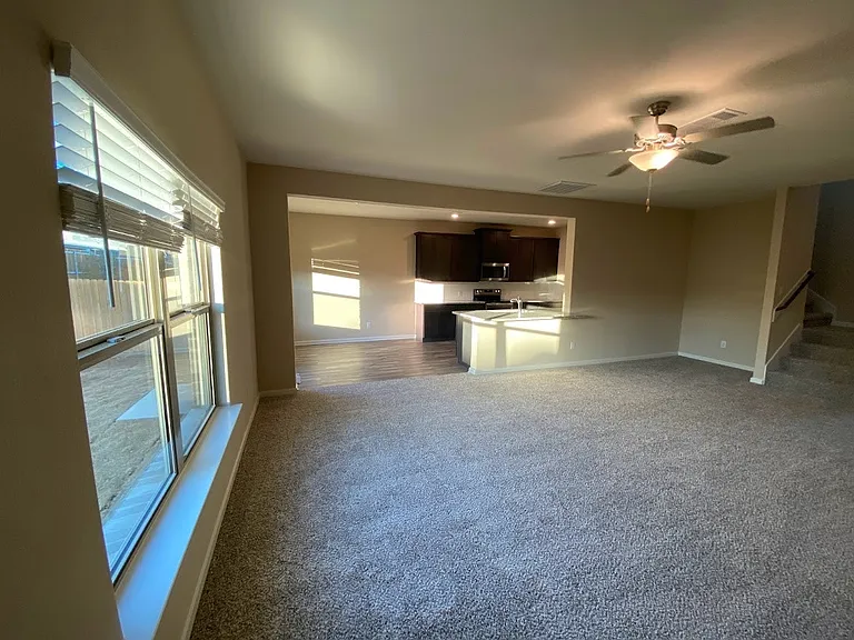 200 Lake Rdg — Photo 18