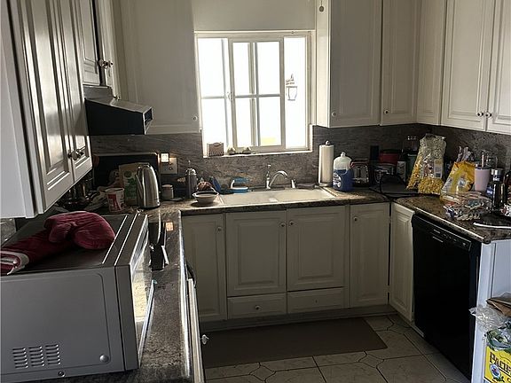 2nd image of 16922 Septo St