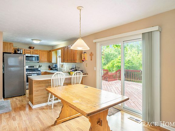 2nd image of 2116 Brook Trails Ct SE