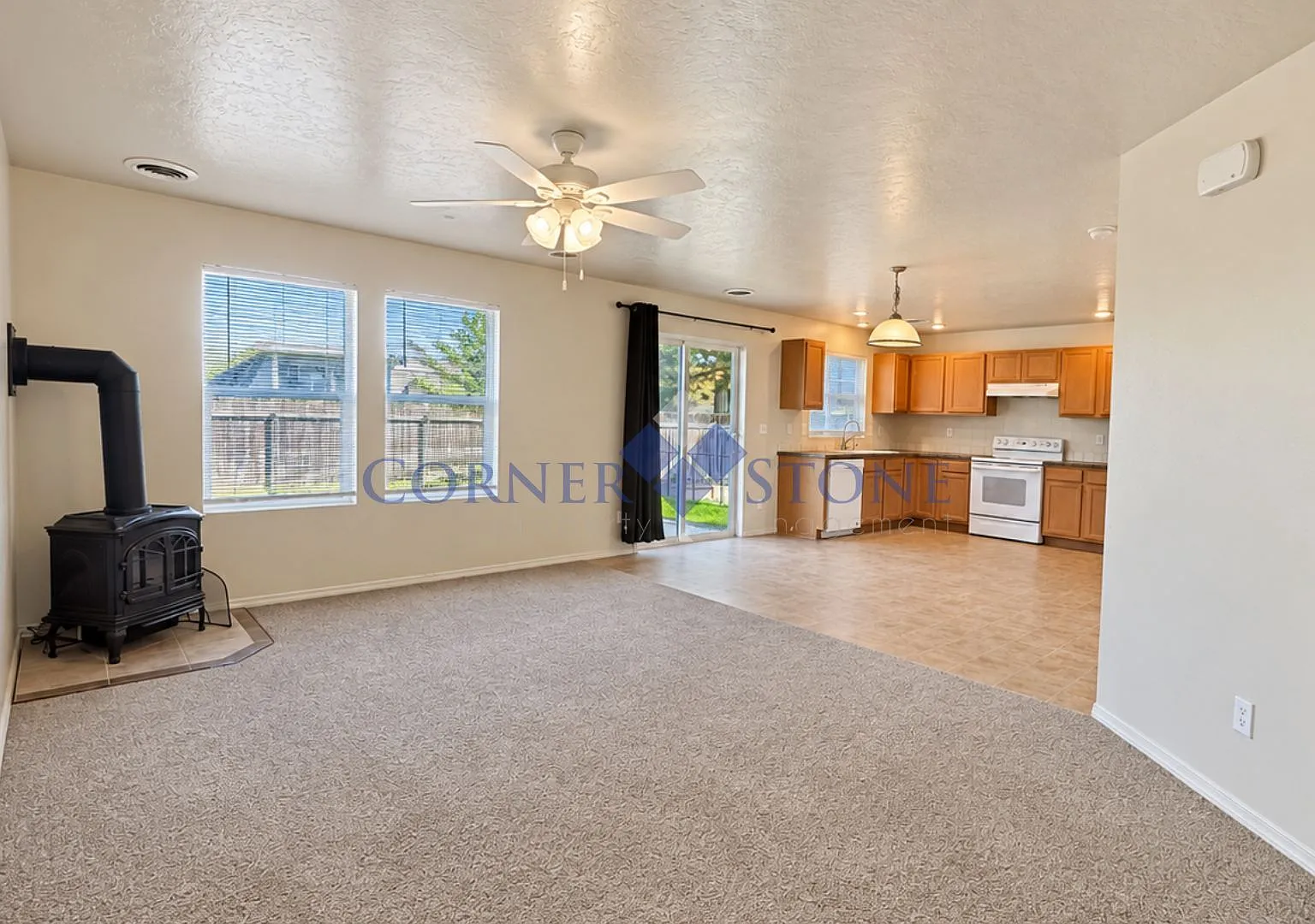 Updated Home in Kuna! — Photo 4