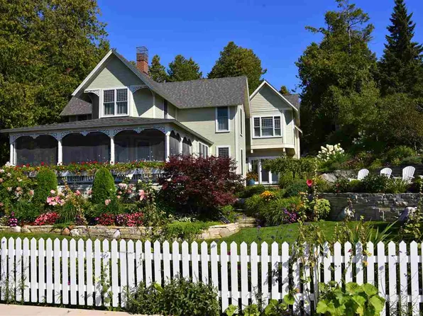 7896 W Bluff Rd, Mackinac Island, MI 49757