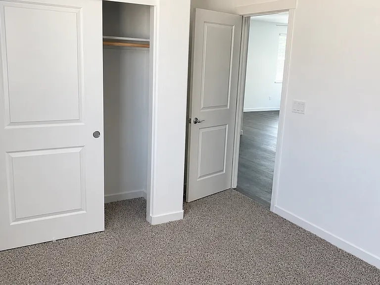 129 Sophia Ct — Photo 19
