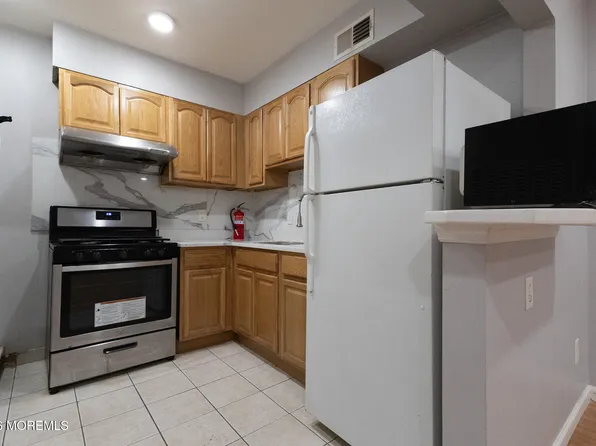 158 Terrace Ave, Jersey City, NJ