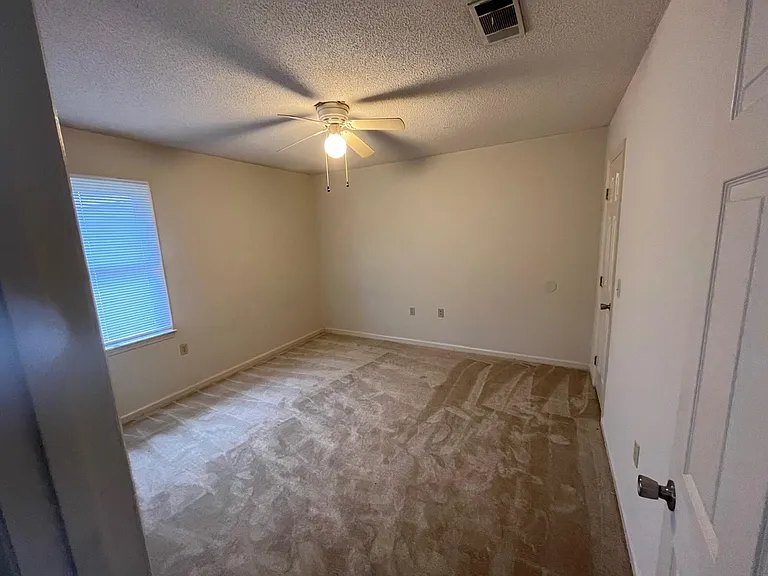 110 Lanier Dr #2 — Photo 4