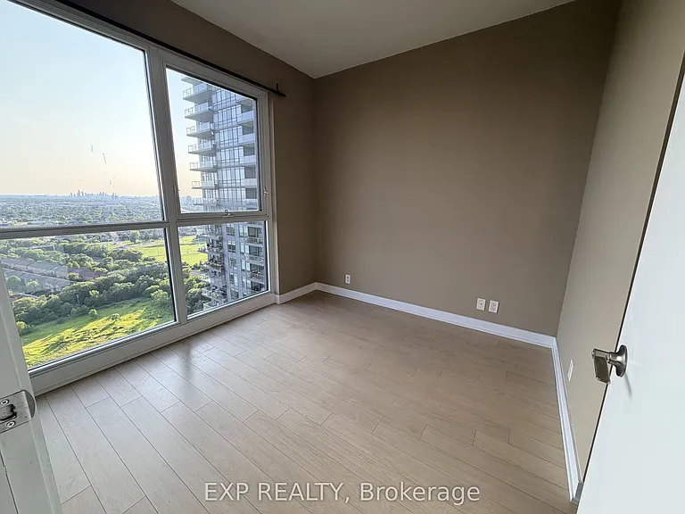 10 Park Lawn Rd #3104 — Photo 11