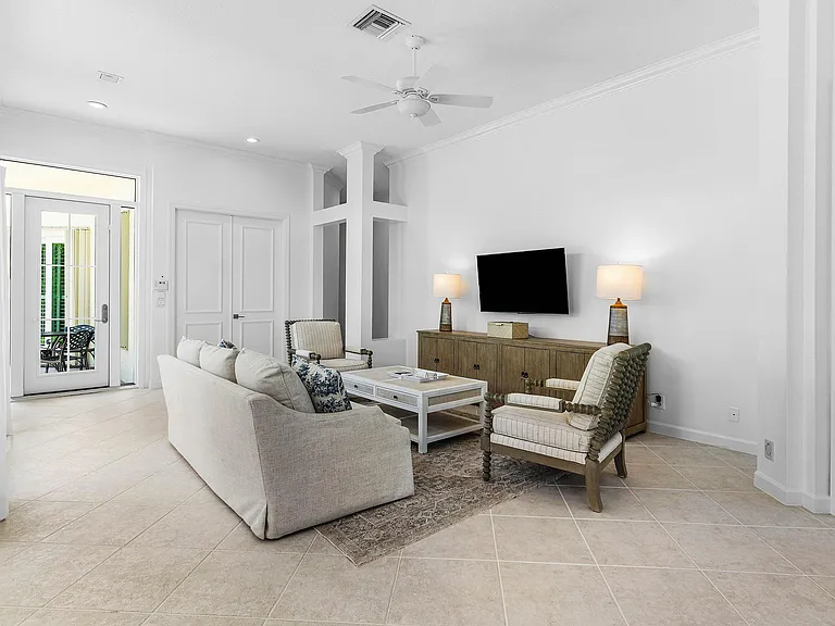 116 Coral Cay Dr — Photo 7