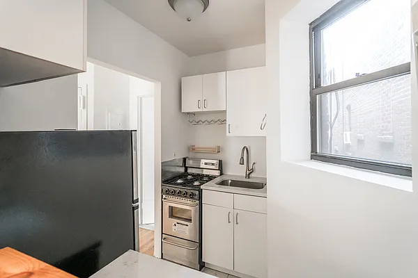 Rented by MNS | media 12