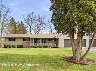 225 Strieter Dr, Saginaw, MI 48609