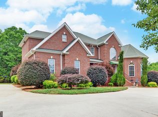 194 Winding Way, Hartwell, GA 30643