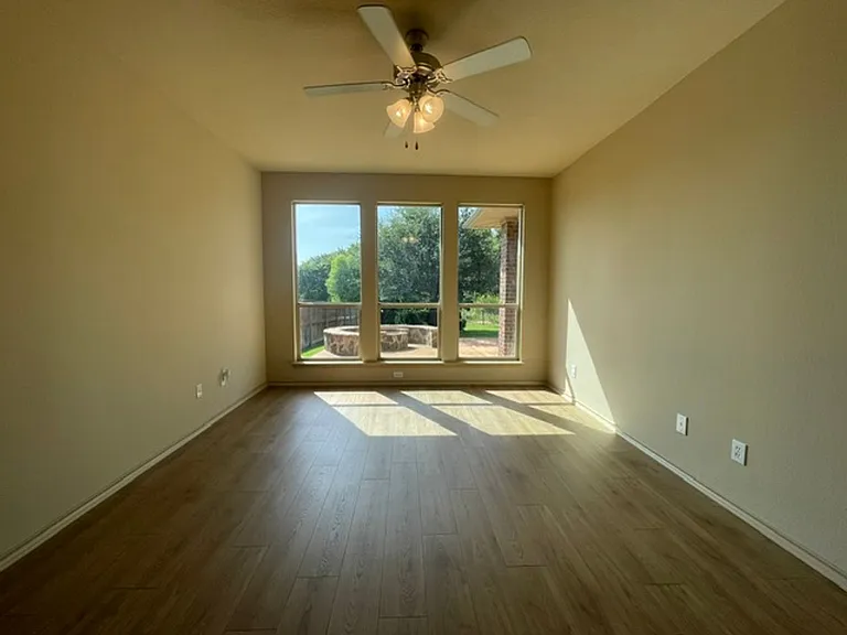 4605 Hidden Meadows Trl — Photo 12