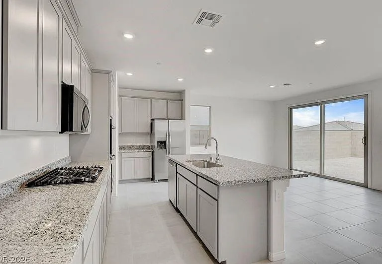 1550 Rock Kestrel St — Photo 2