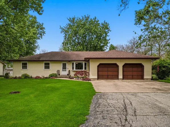 315 Peach St, Chebanse, IL 60922