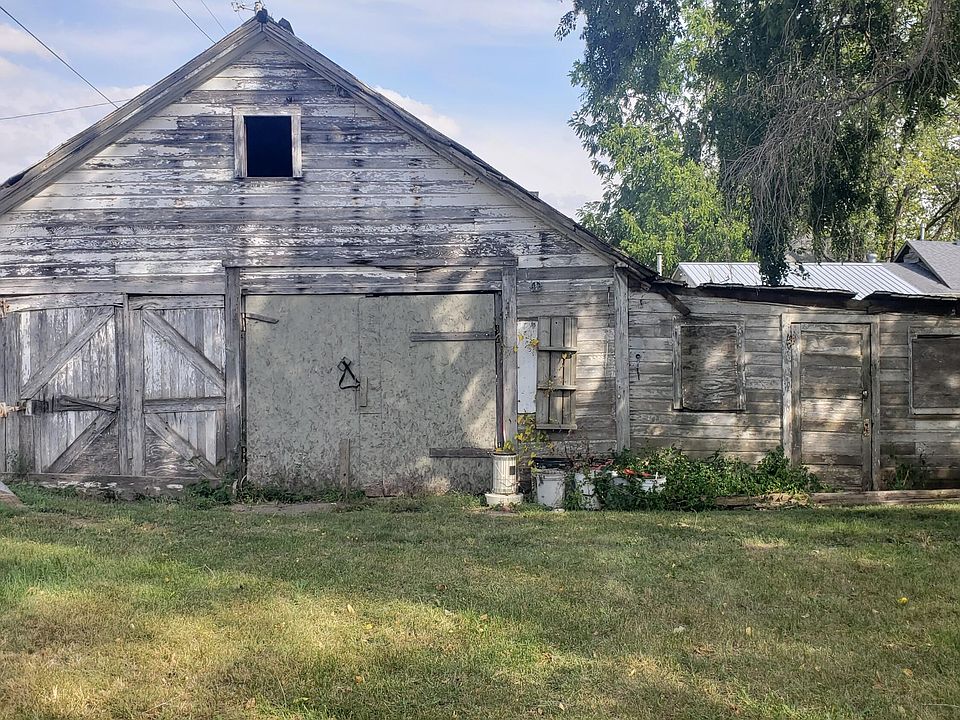 2nd image of 625 W 5th St