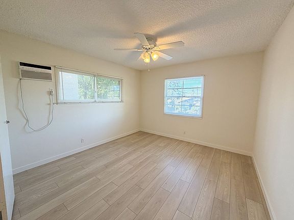 5th image of 6254 Whitsett Ave #4