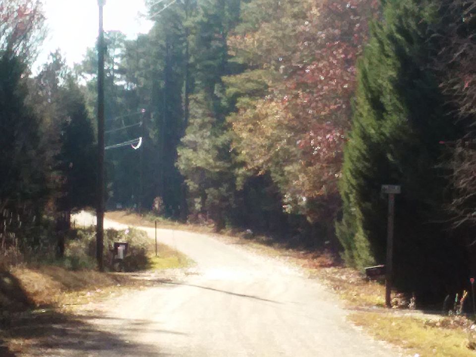 2nd image of 155 Fairlane Dr