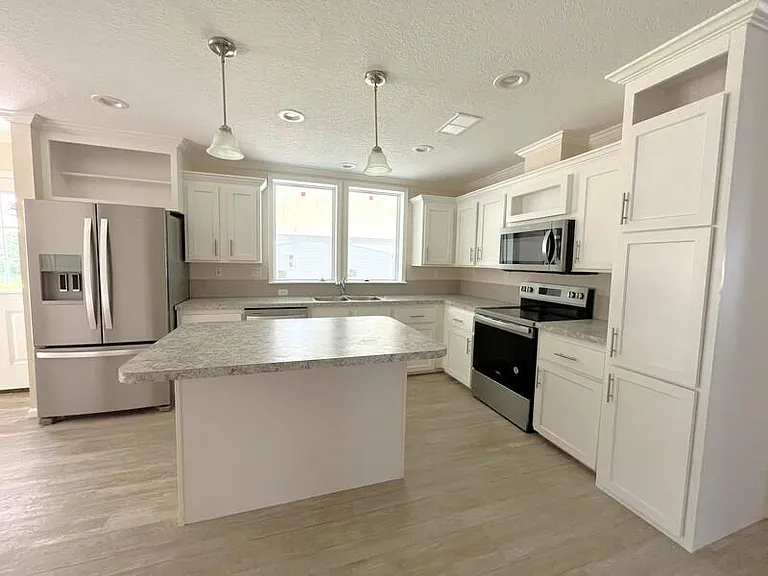 5460 Bahia Way #5460EB — Photo 8